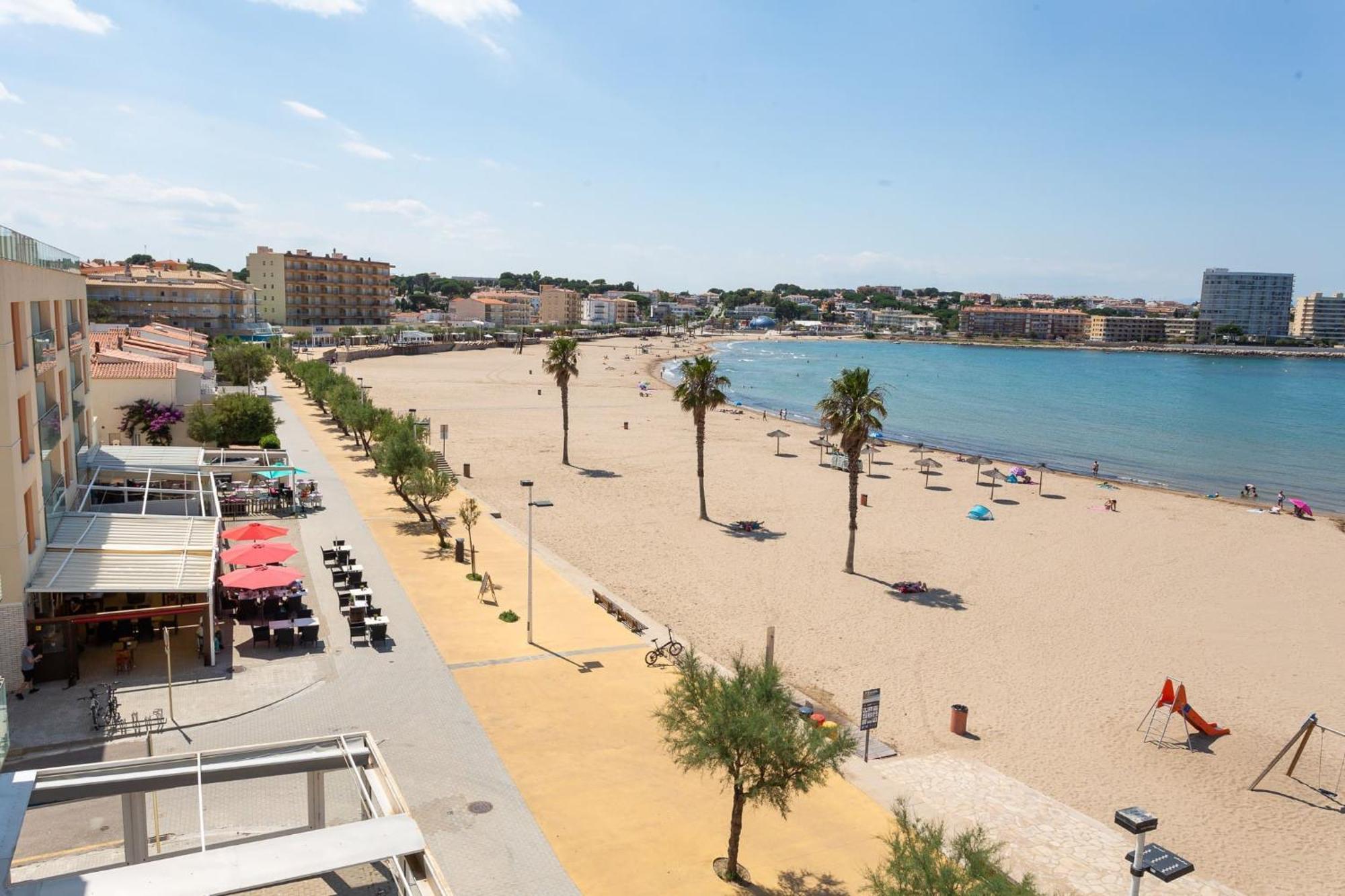 Passeig Del Mar Apartment L'Escala Exterior photo